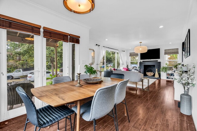 Building Photo - 5182 Ellenwood Dr