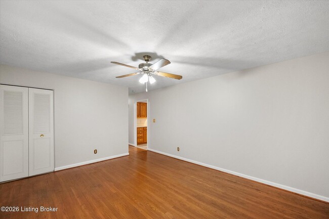 Building Photo - 9806 Mary Dell Ln