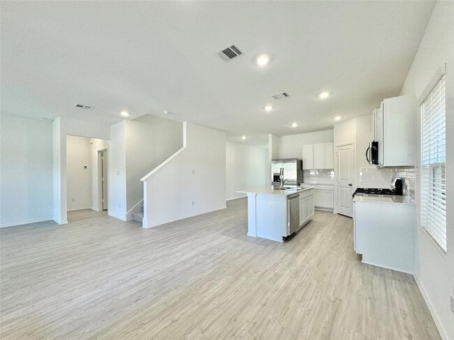 Building Photo - 1316 Acorn Oak Dr