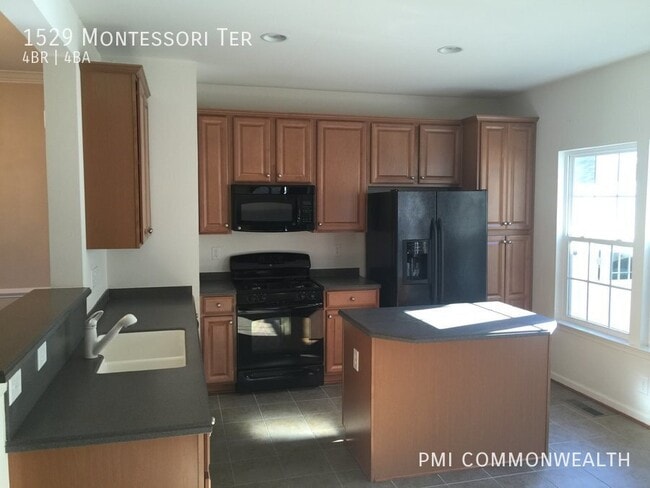 Building Photo - 1529 Montessori Ter