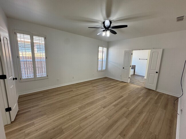 Building Photo - 7201 Donatello St
