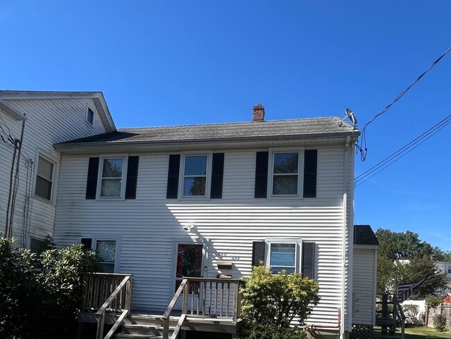 Building Photo - 650 S Pine Creek Rd