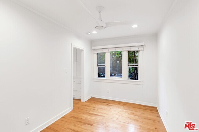 Building Photo - 10948 Aletta Ave