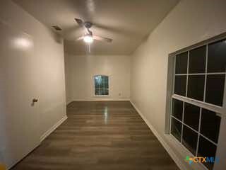 Building Photo - 1512 E Barton Ave