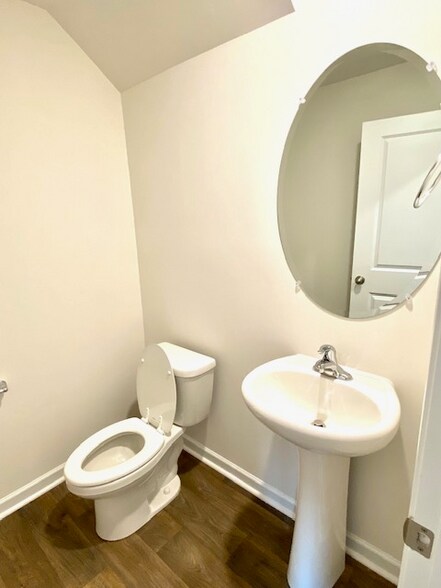 Building Photo - 1439 S Cardiff Trl