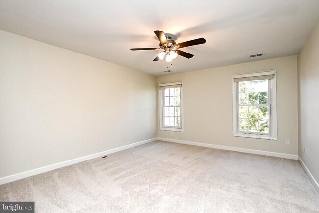 Building Photo - 12700 Dogwood Hills Ln