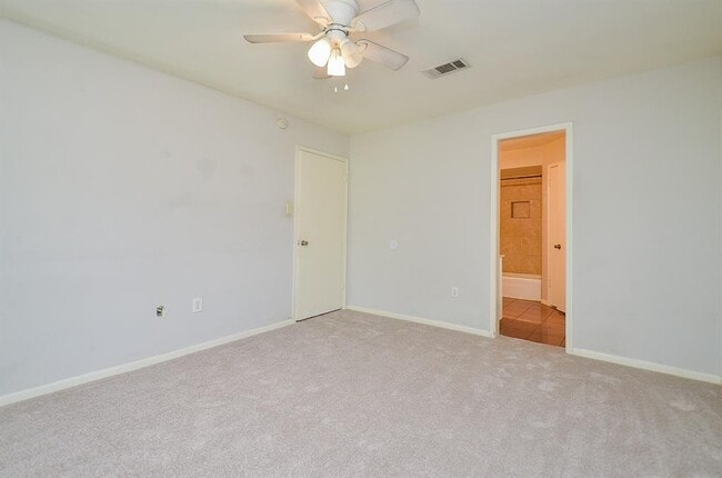Building Photo - 14106 Locke Ln