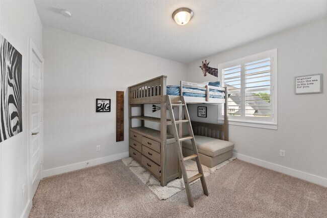 Building Photo - 1102 McMurtry Ridge Dr