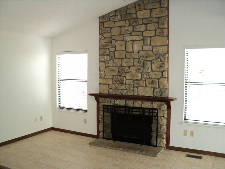 Building Photo - 3816 S Ceylon Way