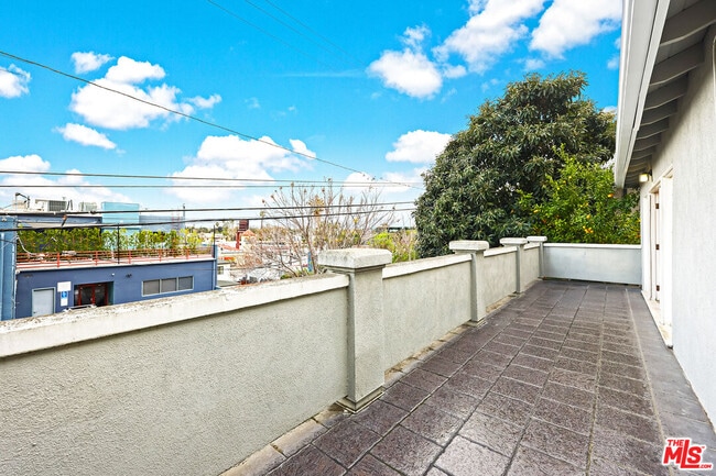 Building Photo - 11423 Sunshine Terrace