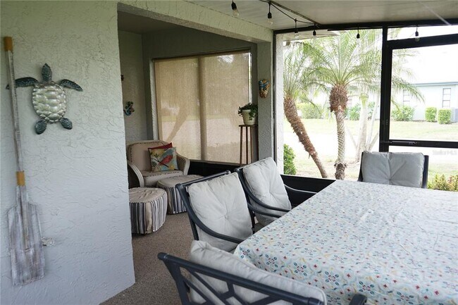 Building Photo - 2102 Hereford Dr