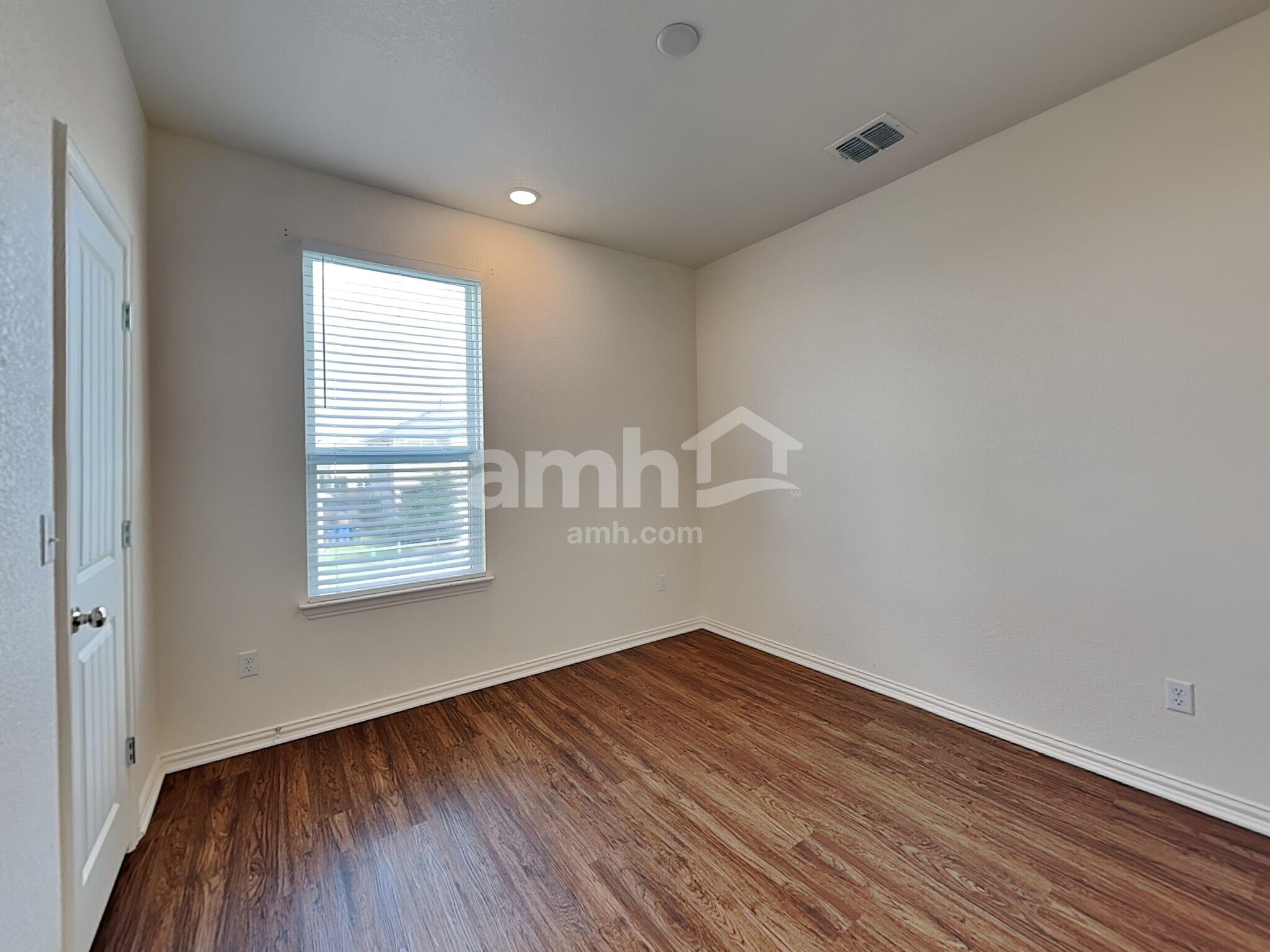 Building Photo - 2735 Geronimo Creek