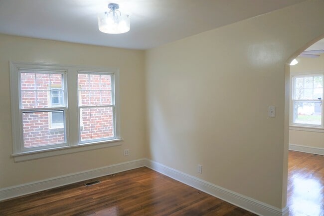 Building Photo - 3804 Vawter Ave