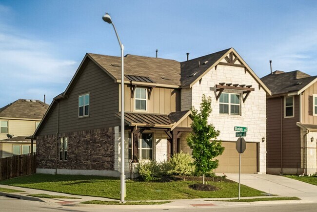 Building Photo - 15915 Durian St