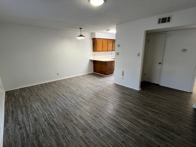 Building Photo - 92 N Josephine