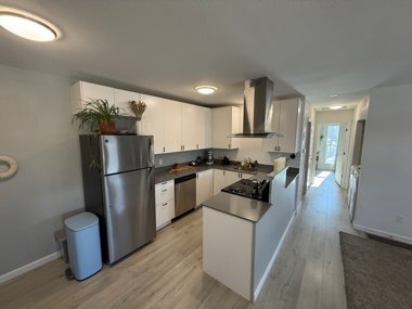 Building Photo - 1746 Azalea Dr