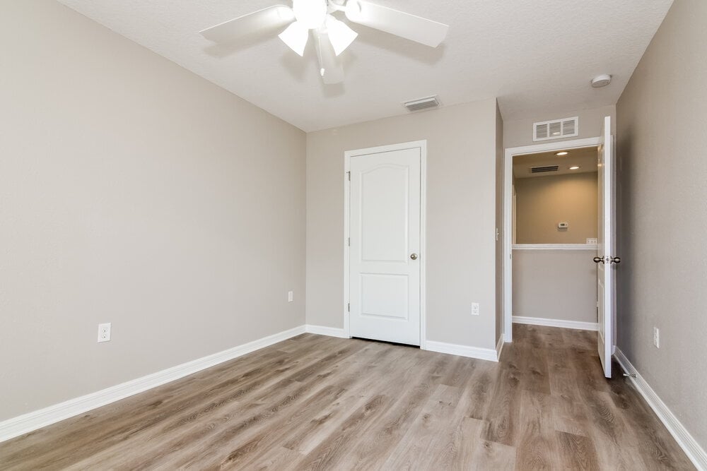 Building Photo - 10508 Whispering Hammock Dr