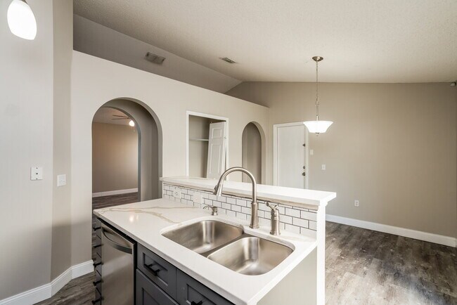 Building Photo - 6503 Tabogi Trail