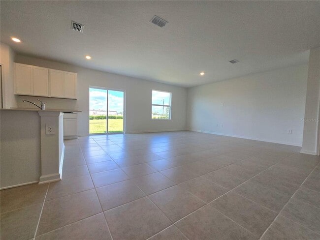 Building Photo - 3611 Hardman Dr