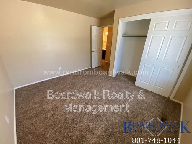 Building Photo - 661 N 980 W