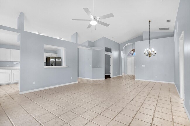 Building Photo - 2340 Commodores Club Blvd