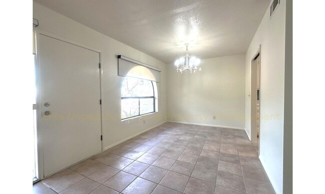 Building Photo - 5253 N Tigua Dr