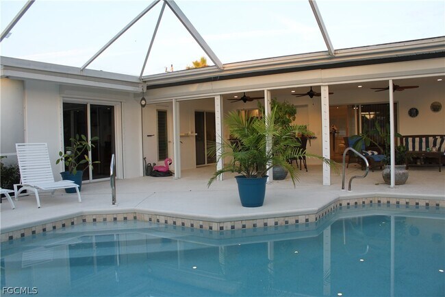 Building Photo - 5354 Coral Ave