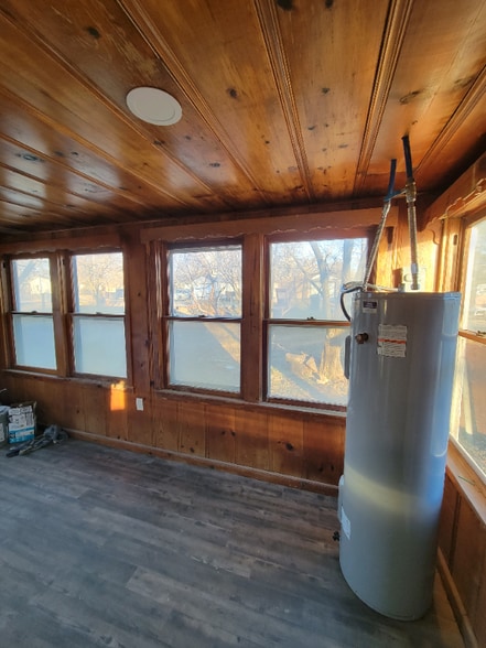 Building Photo - 311 S Park Ave