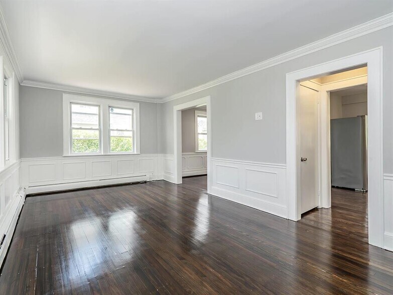 Building Photo - 33 Avenue B