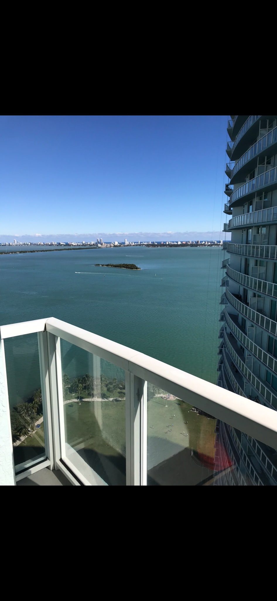 Building Photo - 1900 N Bayshore Dr