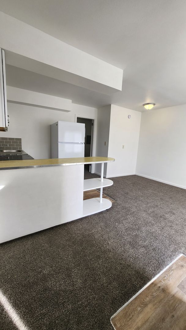 Building Photo - MillerVille #10, #11, #12