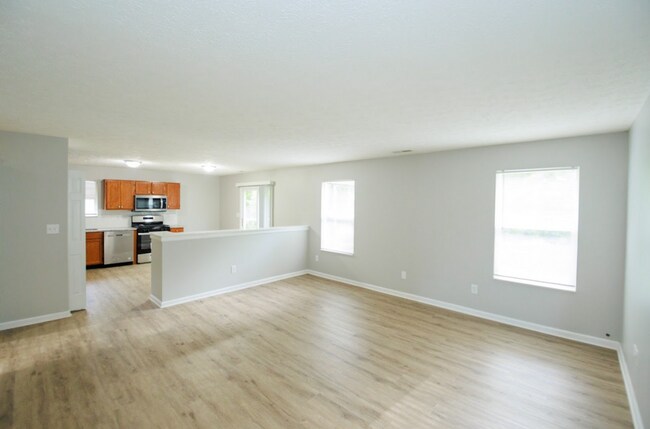 Building Photo - Updated Three Bedroom Single Family Home i...