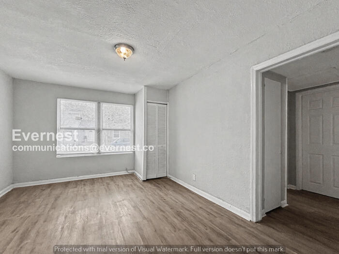 Building Photo - 1417 Claudia Spencer St