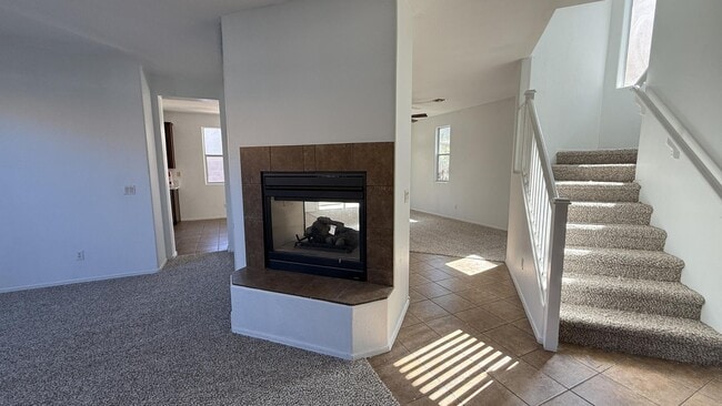 Building Photo - 1235 E Julian Dr