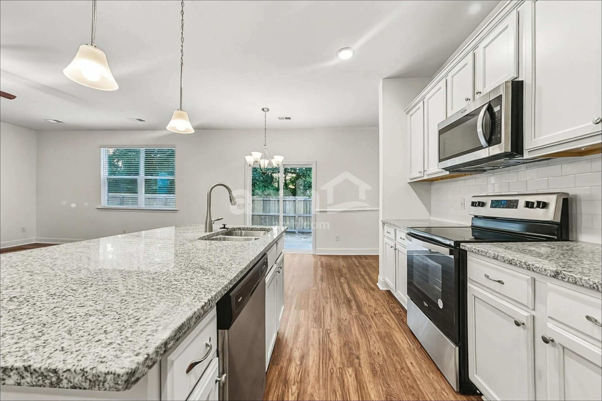 Building Photo - 1831 Produce Ln