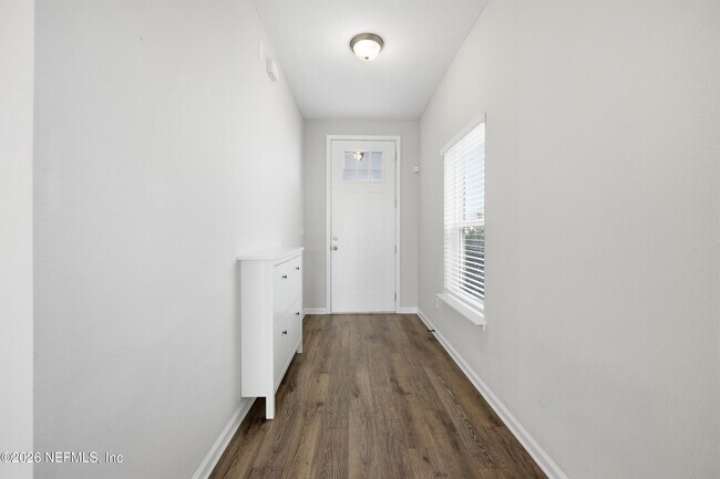 Building Photo - 321 Beale Ave