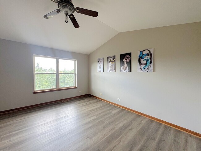 Building Photo - 2460 Georgetown Cir