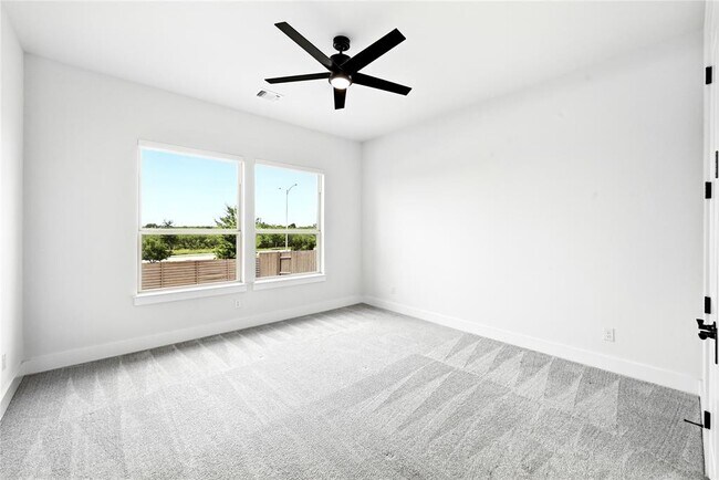 Building Photo - 8709 Lullwater Trl