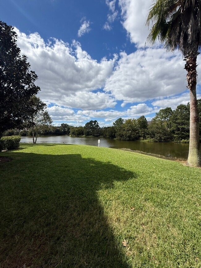 Building Photo - 4908 Key Lime Dr