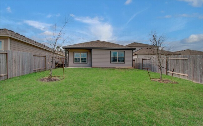Building Photo - 14810 Archer Ct