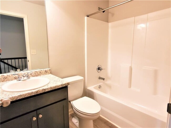 Building Photo - 349 Turtle Creek Dr