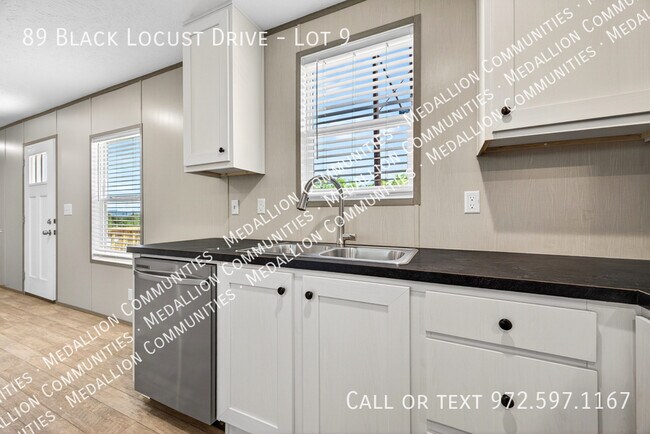 Building Photo - 89 Black Locust Dr