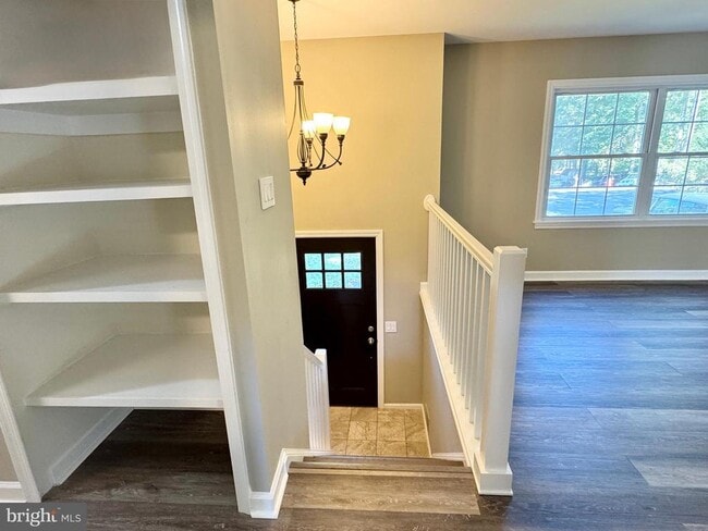 Building Photo - 2 Kelly Ct