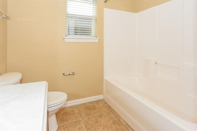 Building Photo - 279 Edison Ln