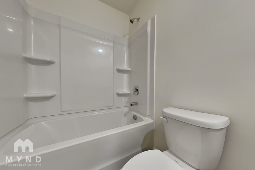 Building Photo - 3036 Fulong Dr