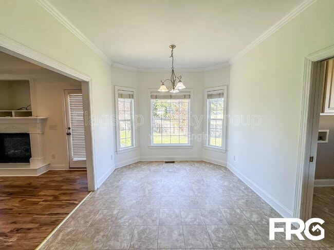 Building Photo - 2426 Pinetops Dr