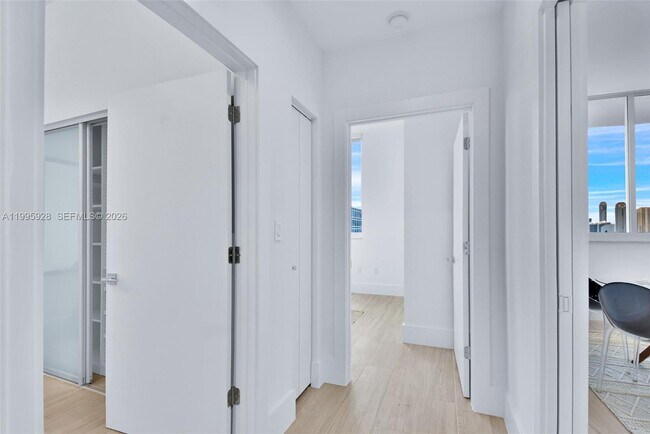 Building Photo - 18800 NE 29th Ave