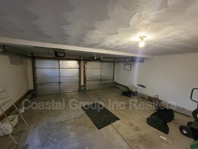 Building Photo - 620 Annaka Loop