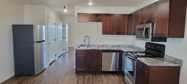 Building Photo - NEW LUXURY ONE BEDROOM APARTMENT UNFURNISHED