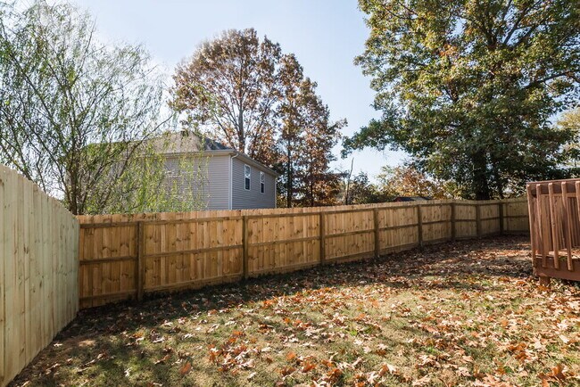 Building Photo - 1123 Geneil Ln